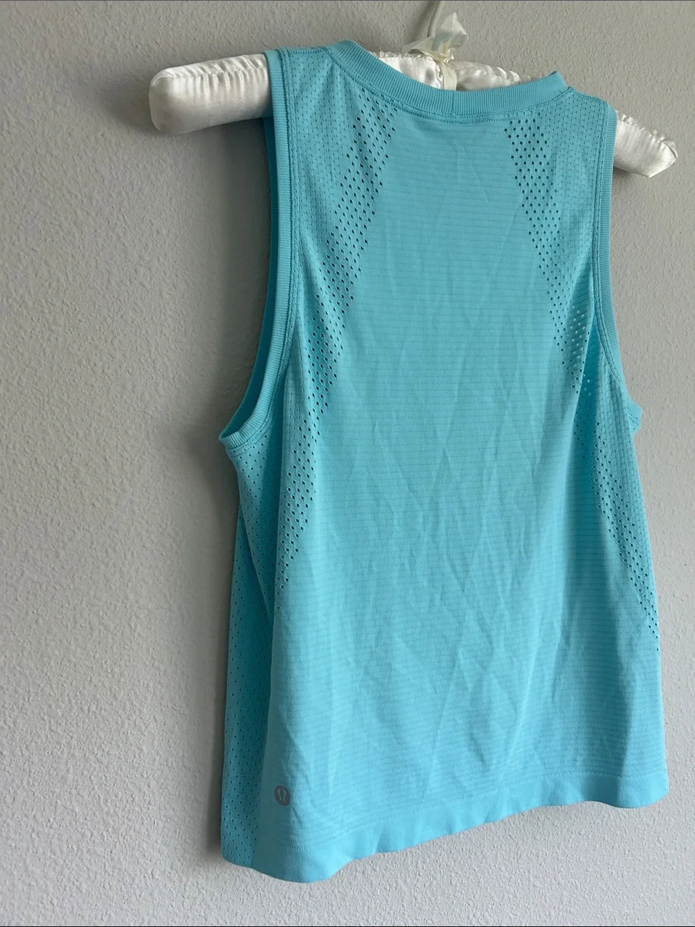 Lululemon Aqua Perforated Performance Tank
